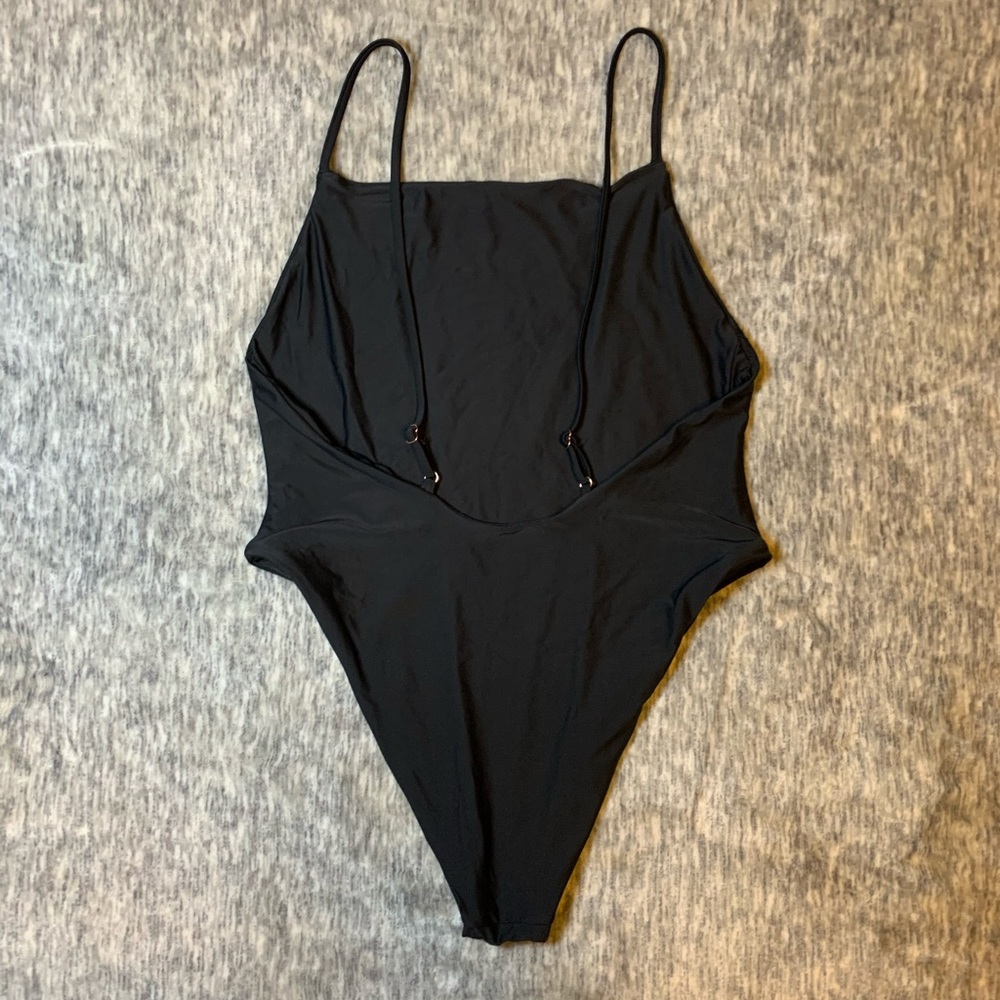 Black one piece! - Picture 2 of 2
